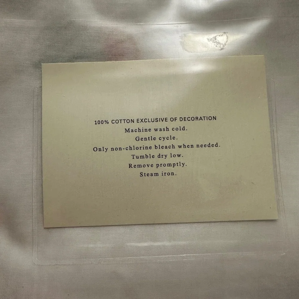 Pottery Barn Bloom Dinner Napkins 4 Piece Embroidered Florals Sheer -New